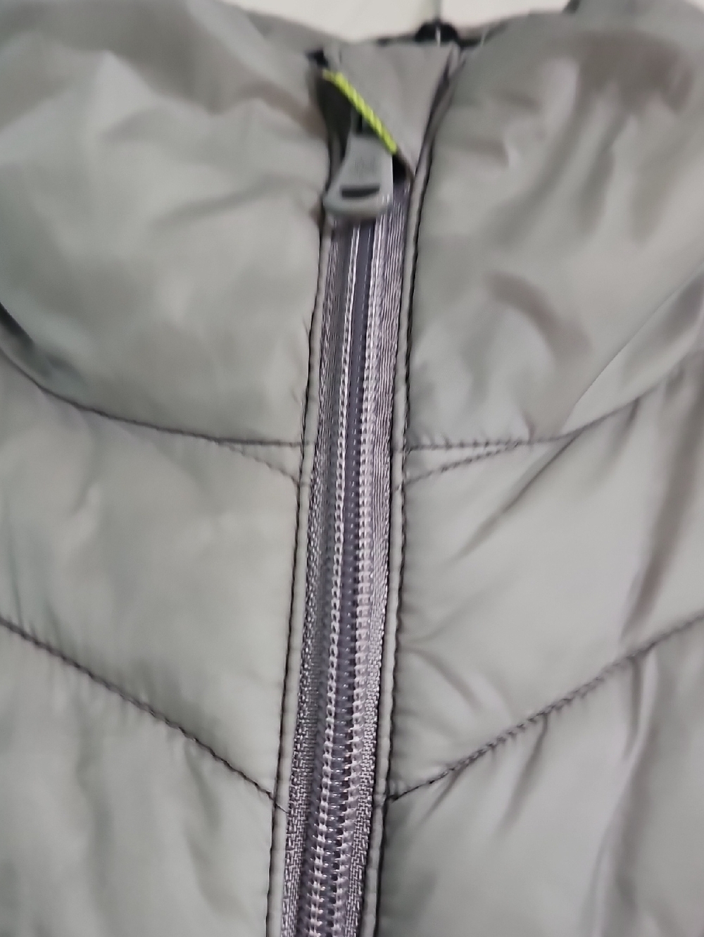 Tek Gear Light Gray Quilted Sleeveless Puffer Vest - Picture 3 of 4